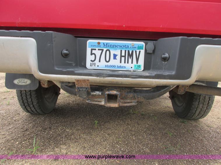 image for item I2521 2005 Ford F150 XL pickup truck