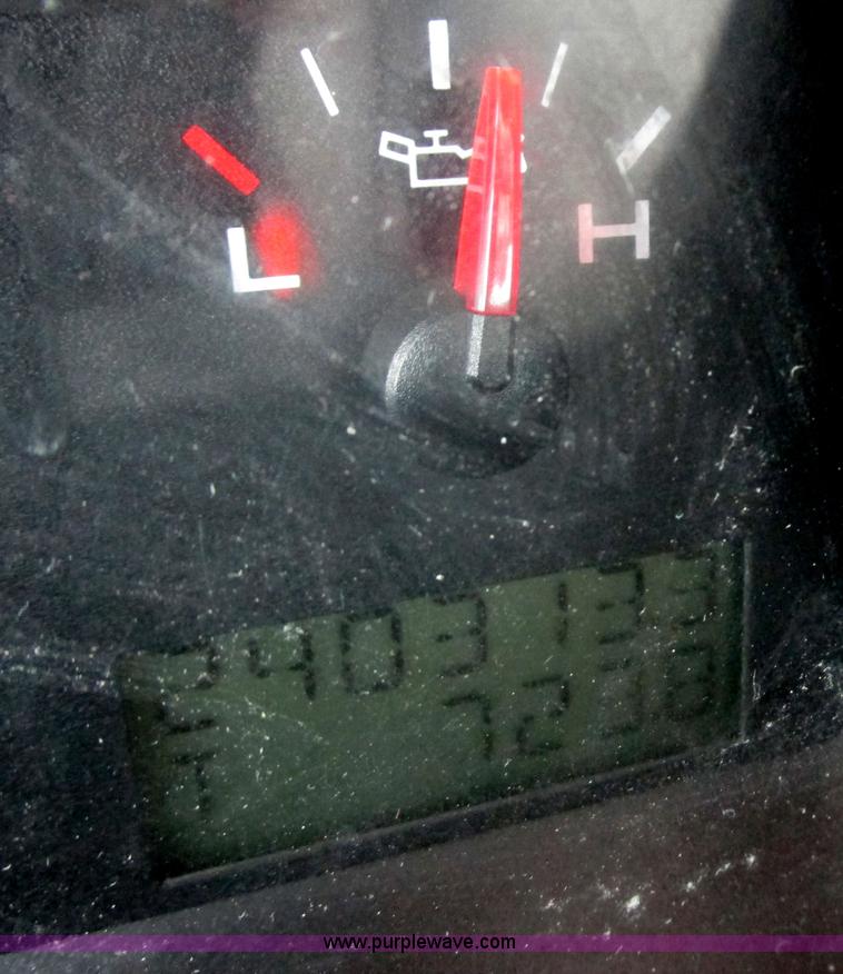 image for item I2521 2005 Ford F150 XL pickup truck