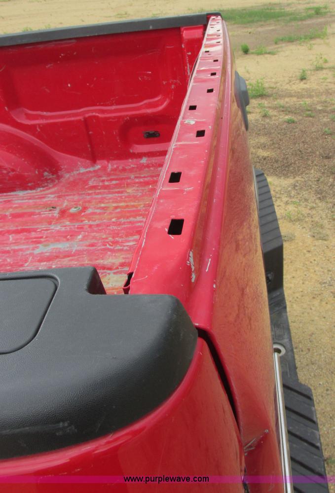 image for item I2521 2005 Ford F150 XL pickup truck