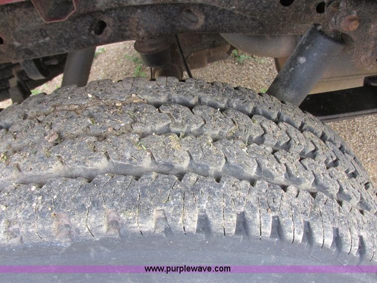 image for item I2522 2007 Ford F150 XL pickup truck