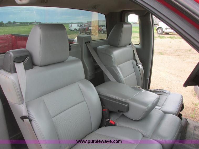 image for item I2522 2007 Ford F150 XL pickup truck