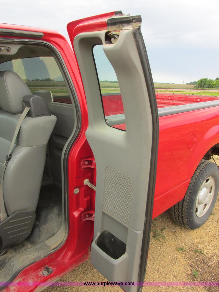 image for item I2522 2007 Ford F150 XL pickup truck