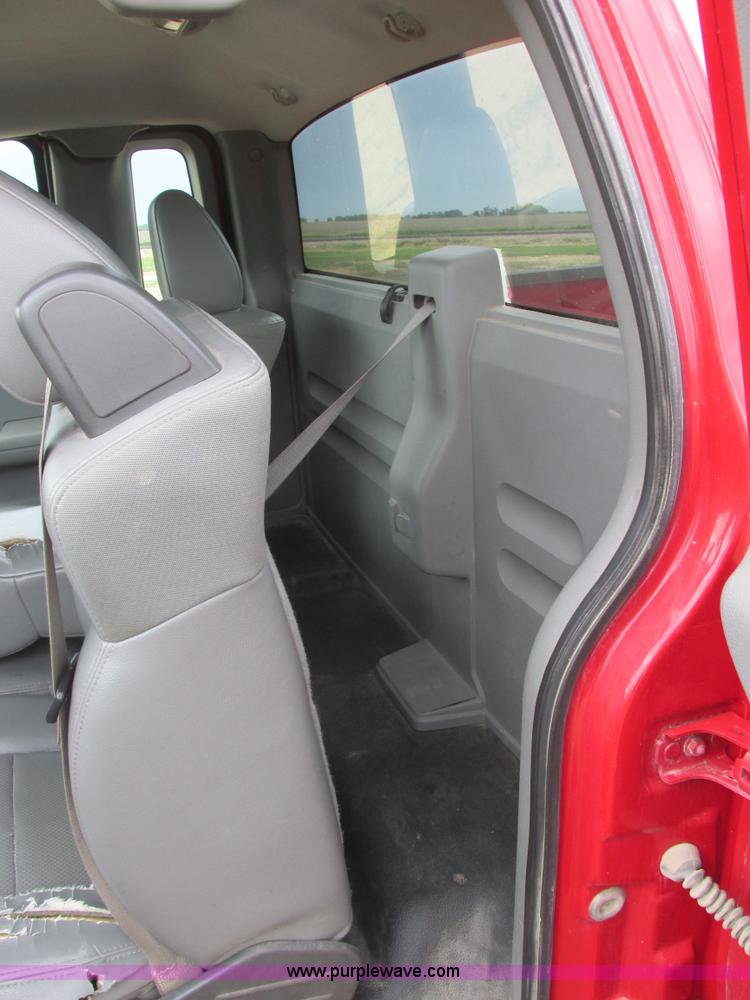 image for item I2522 2007 Ford F150 XL pickup truck