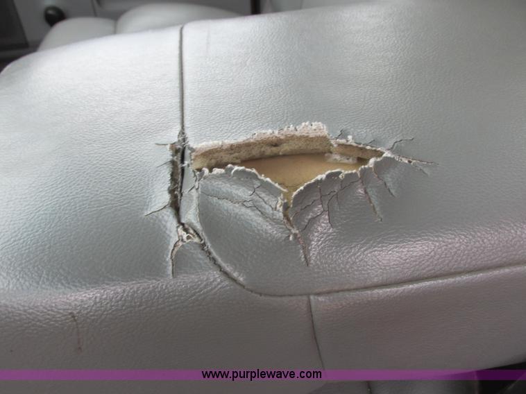 image for item I2522 2007 Ford F150 XL pickup truck