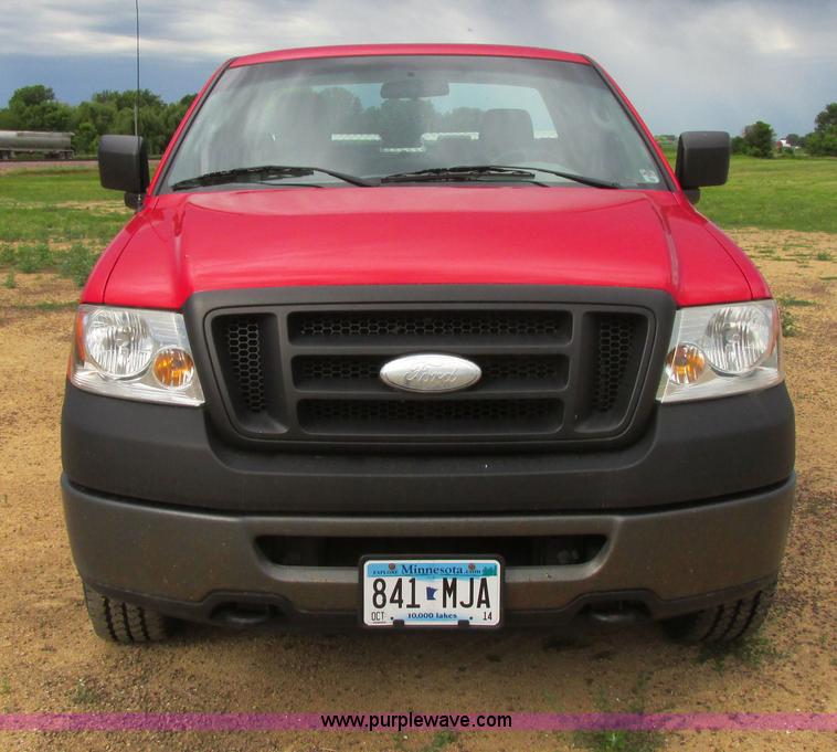 image for item I2525 2006 Ford F150 XL pickup truck