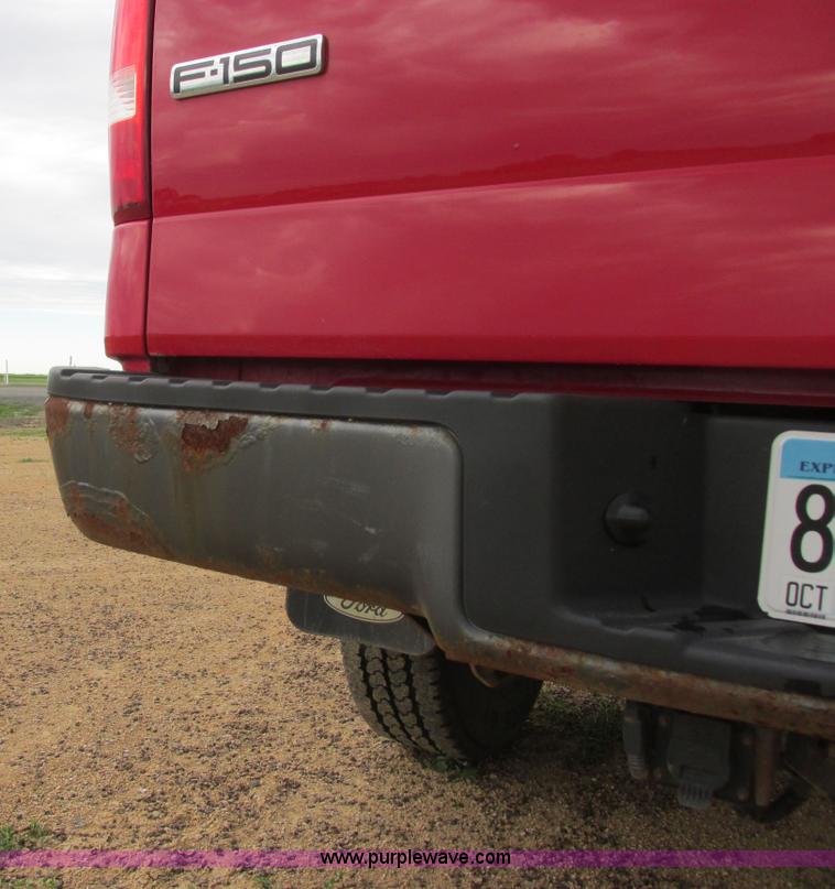 image for item I2525 2006 Ford F150 XL pickup truck