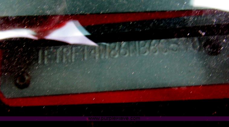 image for item I2525 2006 Ford F150 XL pickup truck