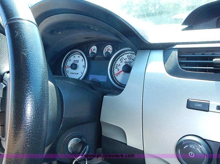 image for item I3554 2009 Ford Focus SES