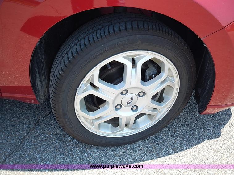 image for item I3554 2009 Ford Focus SES