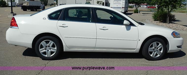 image for item I3565 2007 Chevrolet Impala LS