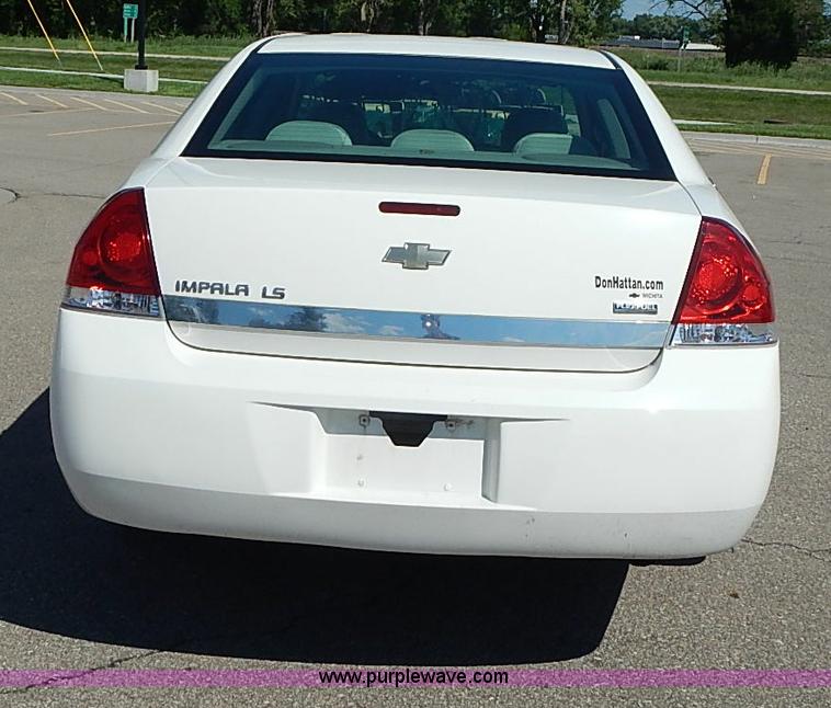 image for item I3565 2007 Chevrolet Impala LS