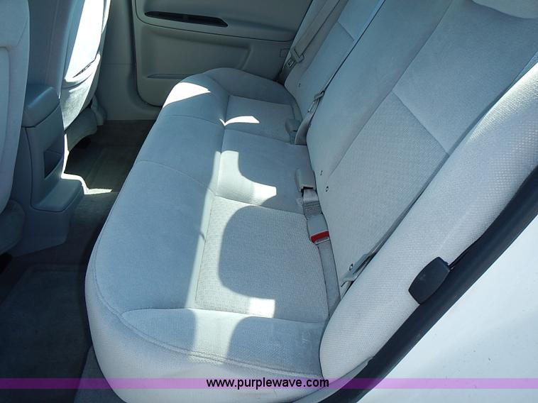 image for item I3565 2007 Chevrolet Impala LS