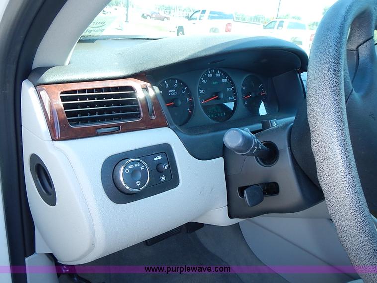 image for item I3565 2007 Chevrolet Impala LS