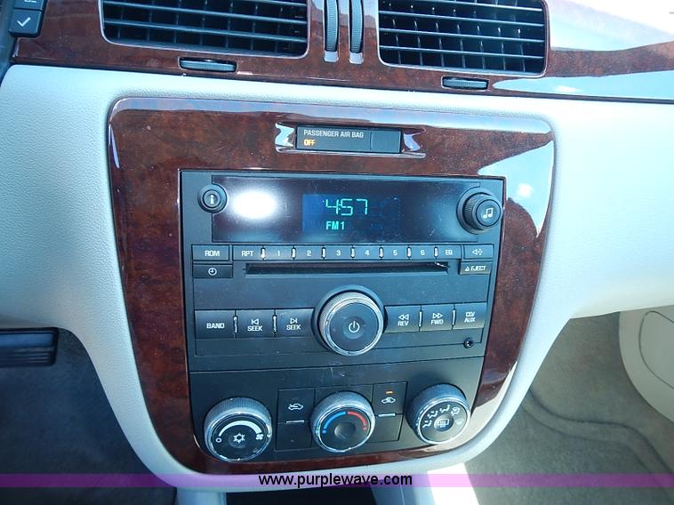 image for item I3565 2007 Chevrolet Impala LS