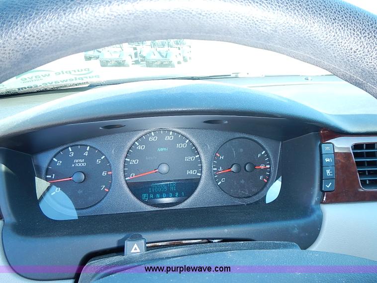 image for item I3565 2007 Chevrolet Impala LS