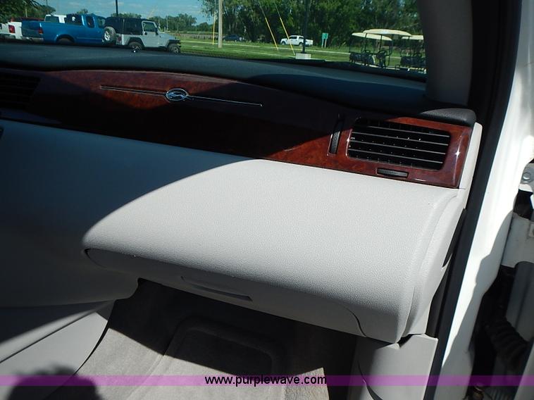 image for item I3565 2007 Chevrolet Impala LS