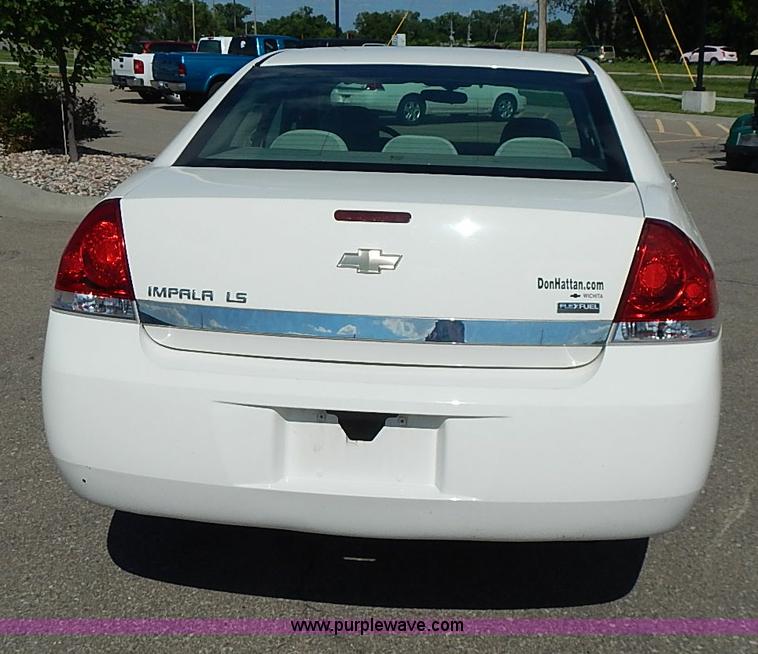 image for item I3566 2007 Chevrolet Impala LS