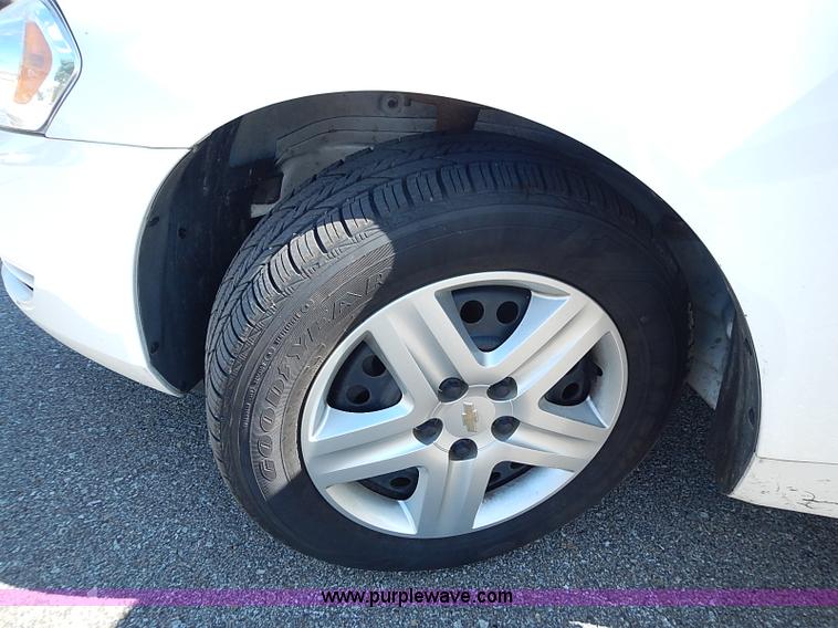 image for item I3566 2007 Chevrolet Impala LS