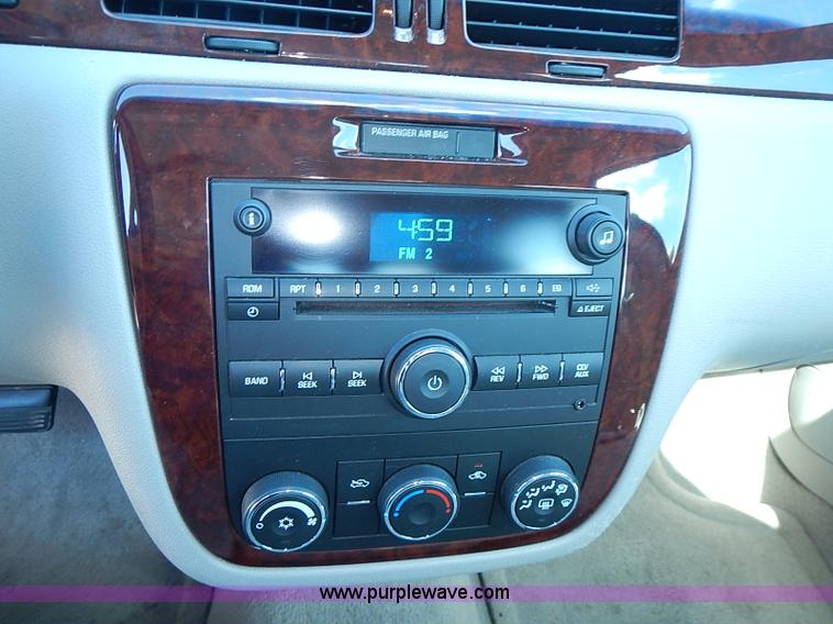 image for item I3567 2008 Chevrolet Impala LS