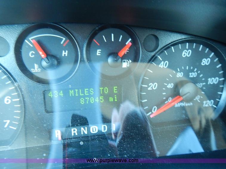 image for item I3568 2006 Ford Taurus SE