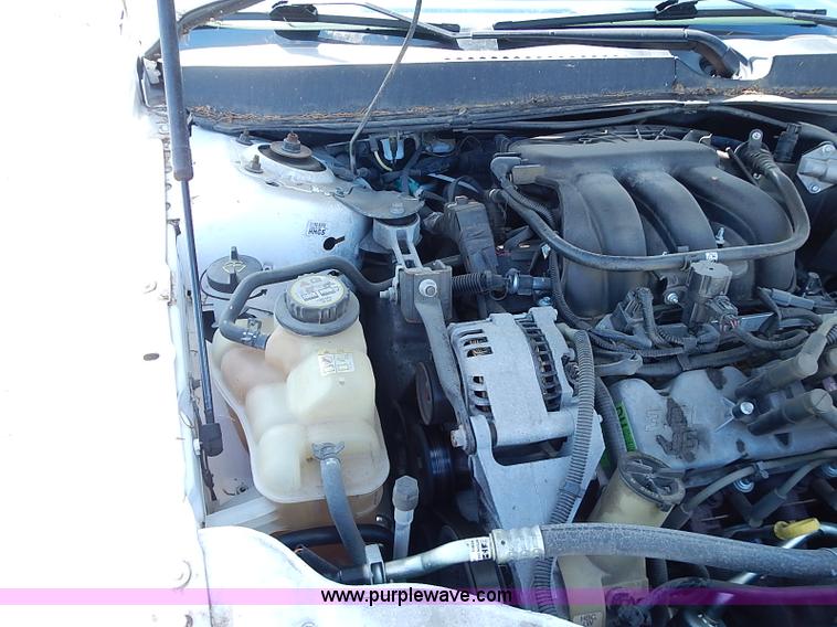 image for item I3568 2006 Ford Taurus SE