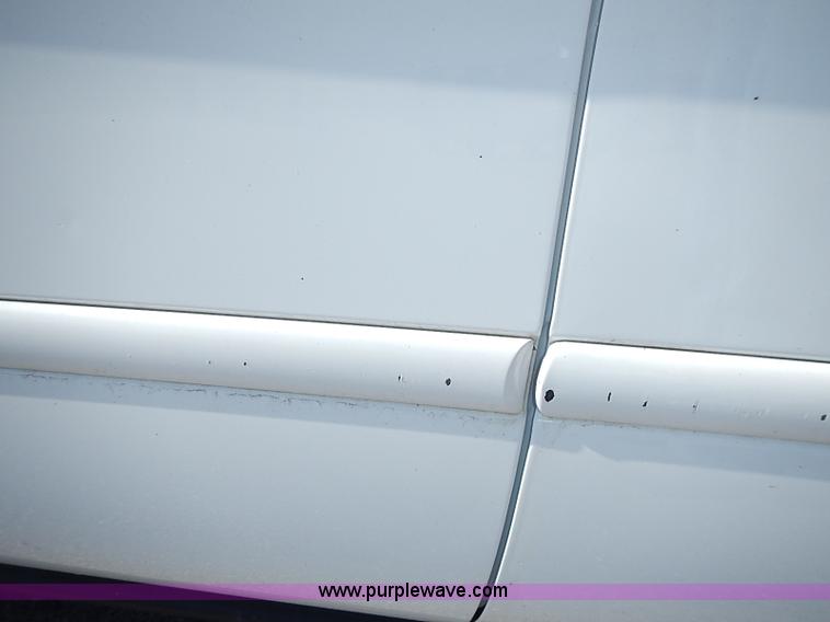 image for item I3568 2006 Ford Taurus SE