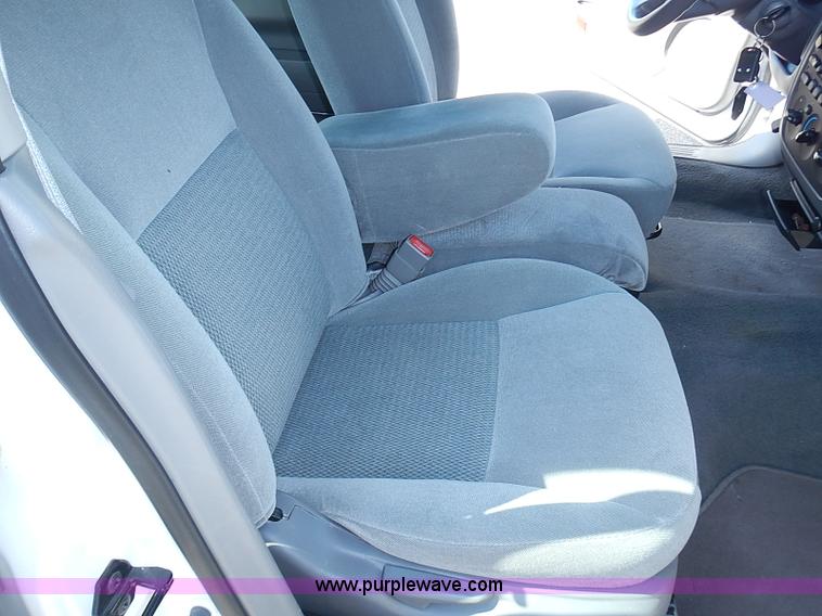 image for item I3568 2006 Ford Taurus SE