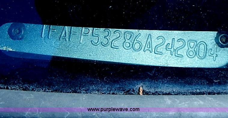 image for item I3568 2006 Ford Taurus SE