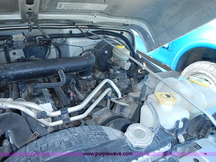 image for item I3569 2004 Jeep Wrangler X SUV