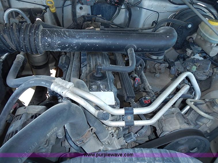 image for item I3569 2004 Jeep Wrangler X SUV