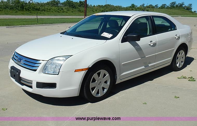 image for item I3577 2008 Ford Fusion S