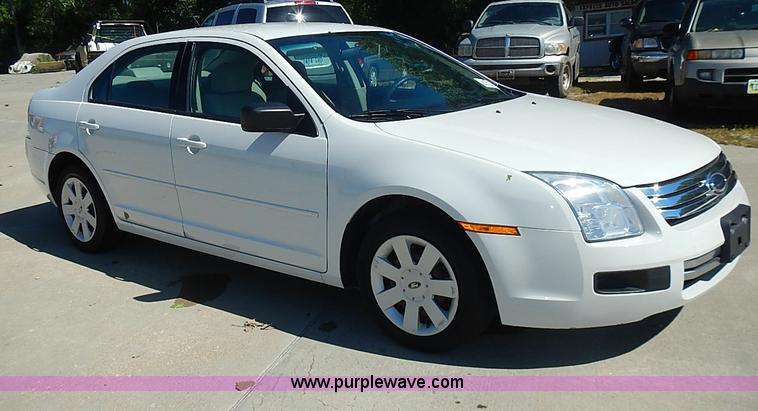 image for item I3577 2008 Ford Fusion S