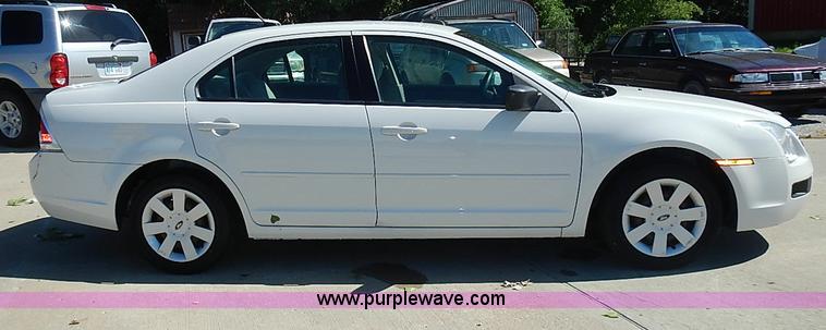 image for item I3577 2008 Ford Fusion S