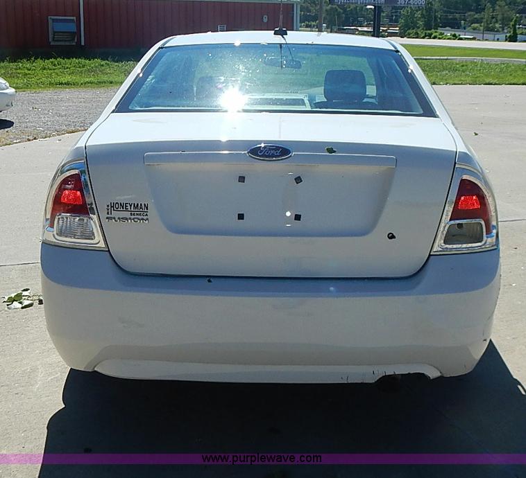 image for item I3577 2008 Ford Fusion S