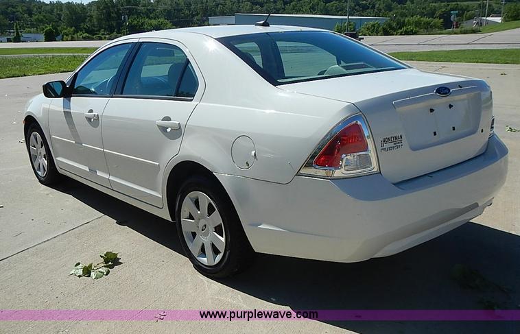image for item I3577 2008 Ford Fusion S