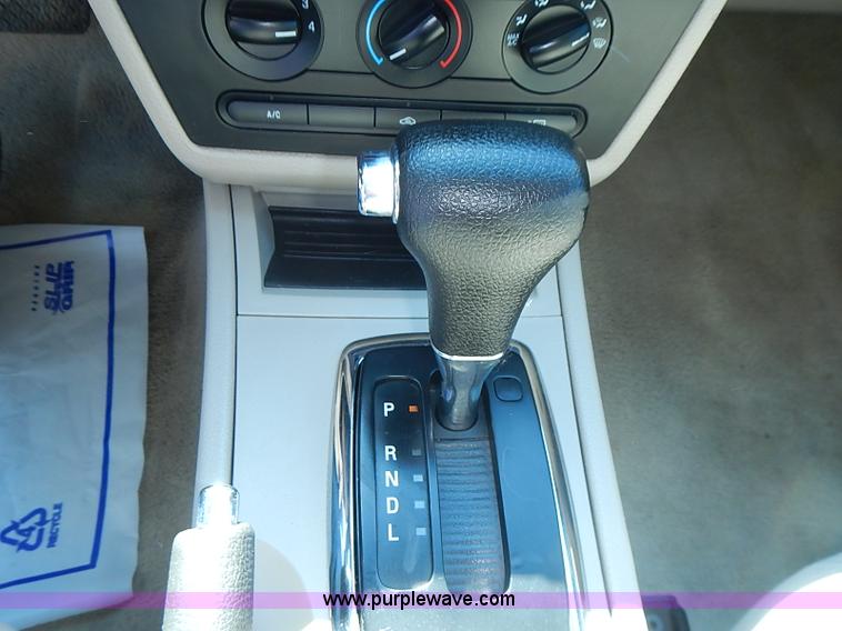 image for item I3577 2008 Ford Fusion S