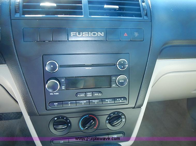 image for item I3577 2008 Ford Fusion S