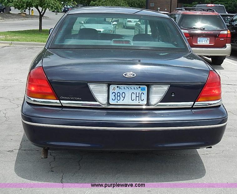 image for item I3592 1999 Ford Crown Victoria Police Interceptor