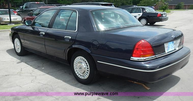 image for item I3592 1999 Ford Crown Victoria Police Interceptor