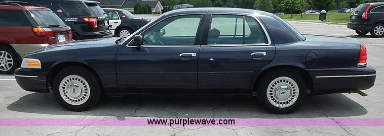 image for item I3592 1999 Ford Crown Victoria Police Interceptor