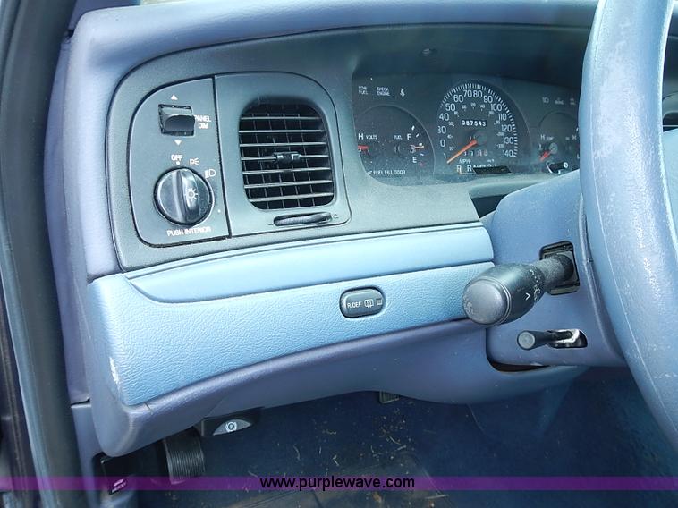 image for item I3592 1999 Ford Crown Victoria Police Interceptor