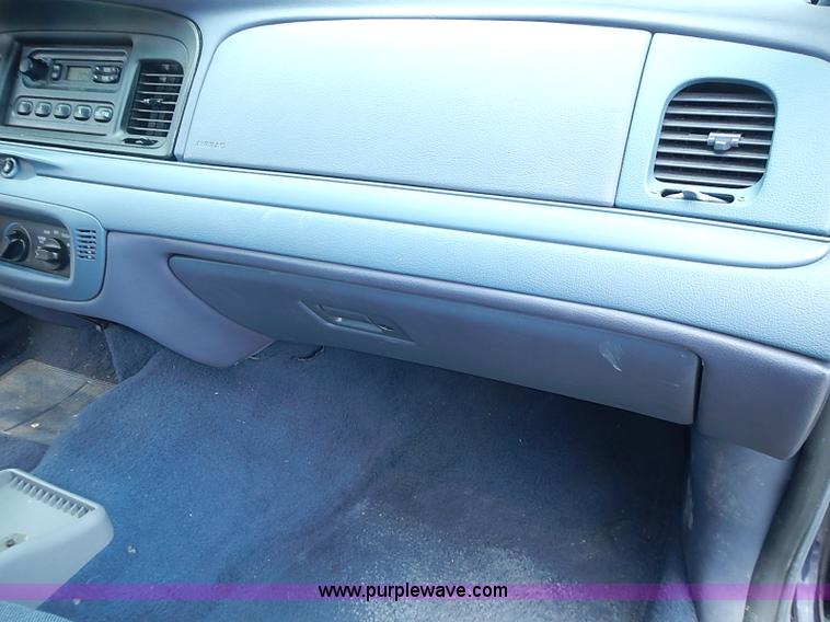 image for item I3592 1999 Ford Crown Victoria Police Interceptor