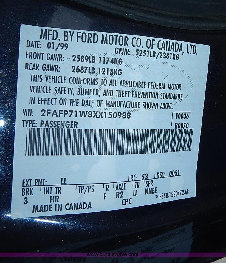 image for item I3592 1999 Ford Crown Victoria Police Interceptor