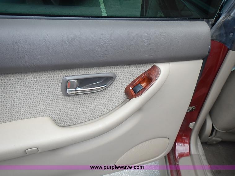 image for item I3593 2004 Subaru Outback