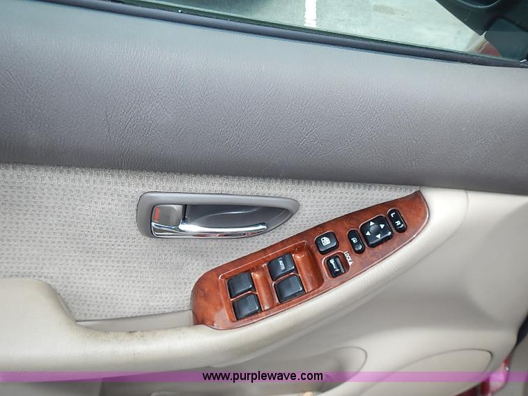 image for item I3593 2004 Subaru Outback