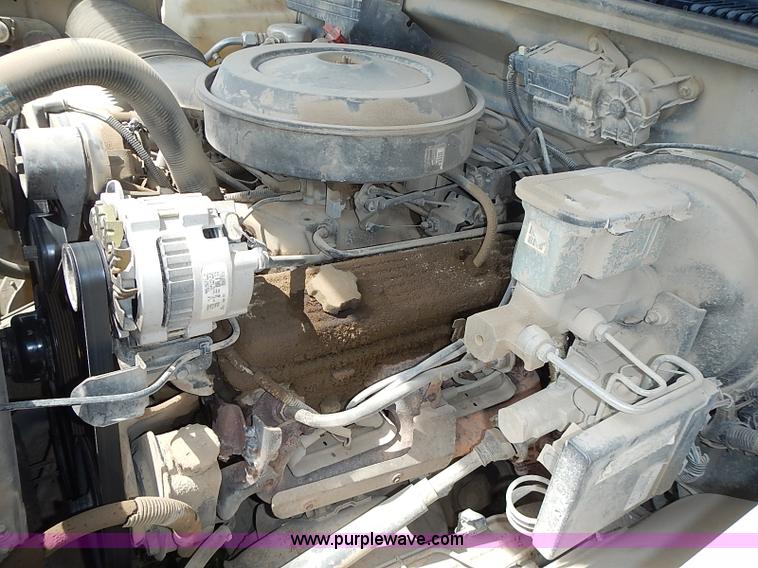 image for item I3594 1988 Chevrolet Scottsdale 1500 pickup truck