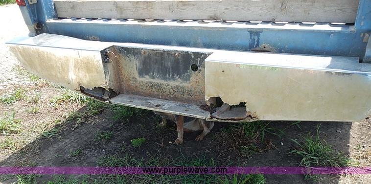 image for item I3594 1988 Chevrolet Scottsdale 1500 pickup truck