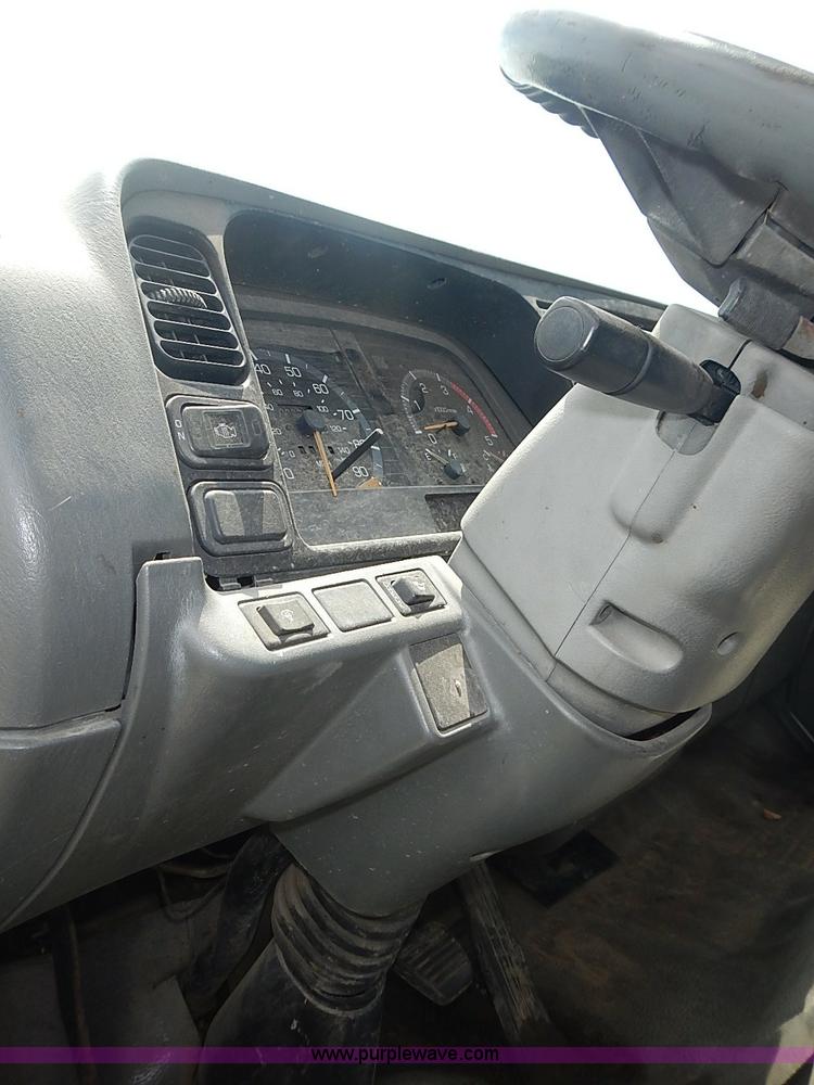 image for item I3639 1996 Mitsubishi Fuso FE639 dump flatbed truck