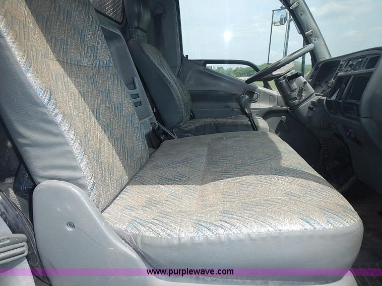 image for item I3639 1996 Mitsubishi Fuso FE639 dump flatbed truck