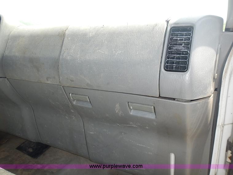 image for item I3639 1996 Mitsubishi Fuso FE639 dump flatbed truck